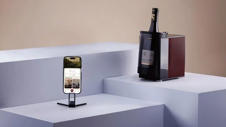 ポータブル電動ワインチラーVenus G2とスマートフォンアプリの連携イメージ