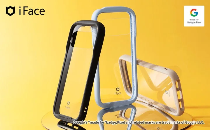 ブラック、ペールブルー、ベージュの3色並んだiFace Reflectionスマホケース