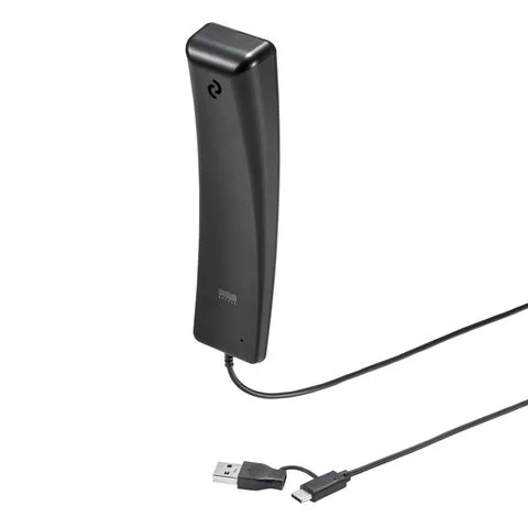 USBケーブルが接続された黒い受話器型ハンドセット