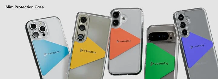 背面中央に三角形のリングスタンドが装着されたスマートフォンケース