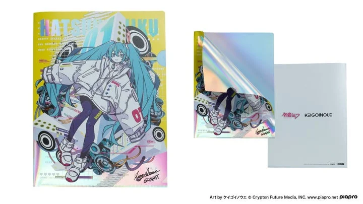 初音ミクのイラストが描かれたオーロラクリアファイル