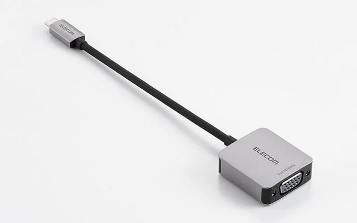 USB Type-Cケーブルとアダプター本体