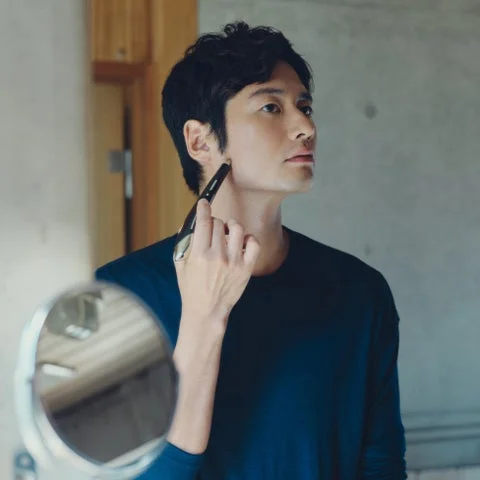 Beauty Face Stick MENを使用する男性