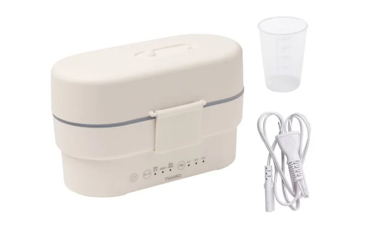 炊飯器本体と計量カップ、電源コード