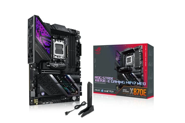 ROG STRIX X870E-E GAMING WIFI7 NEOのマザーボードとパッケージ