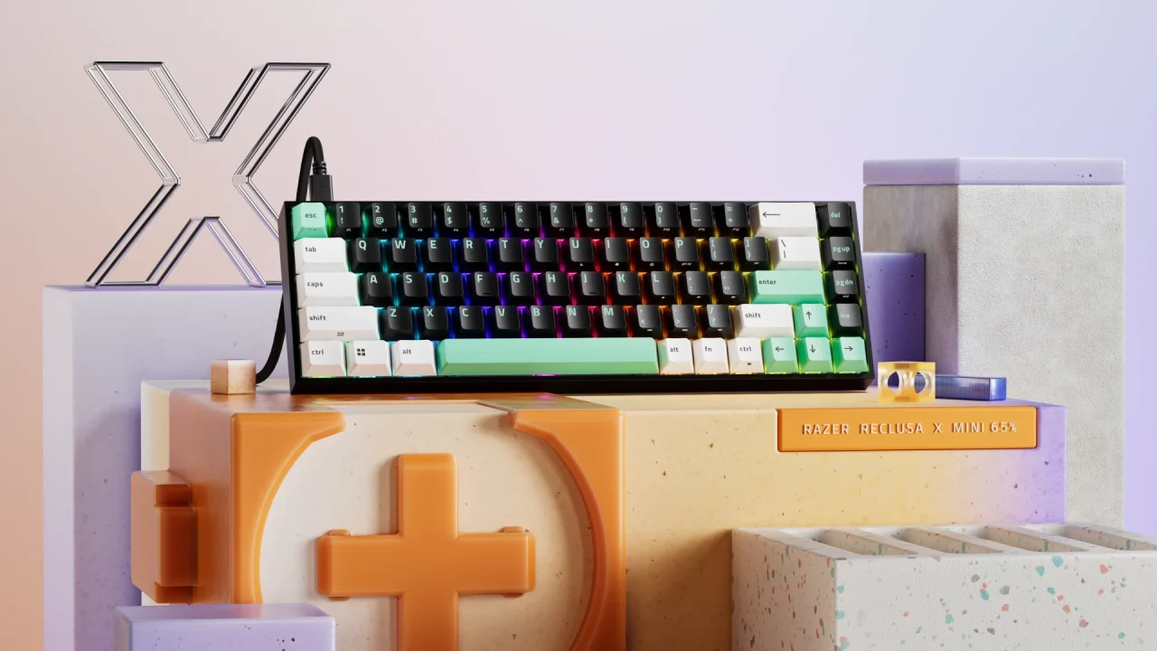 Razer Reclusa X Mini 65%のキーボードと製品名プレート