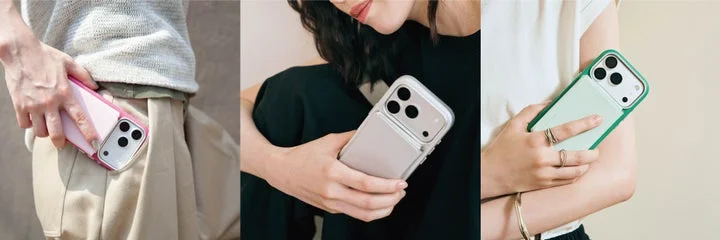 3人のモデルがMAG SLEEVE POCKETを装着したスマホを手に持つ姿