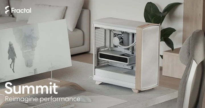 デスク上に設置された木目調デザインのPCケース「Summit」。