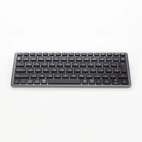 真上から見たブラックカラーのテンキーレスキーボード