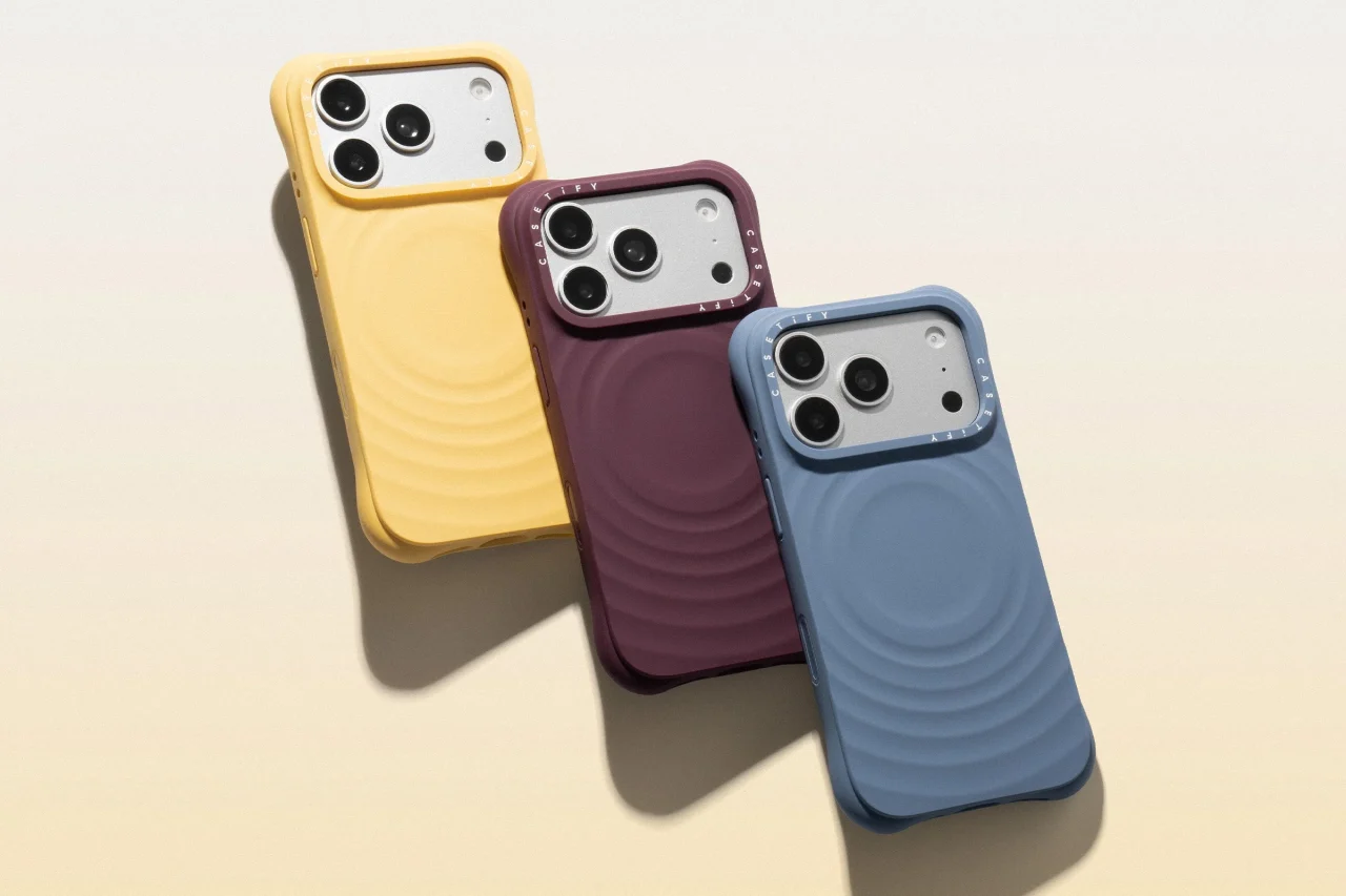 CASETiFY ウェーブ シリコンケースの3色展開（イエロー、ダスティブルー、フィグ）