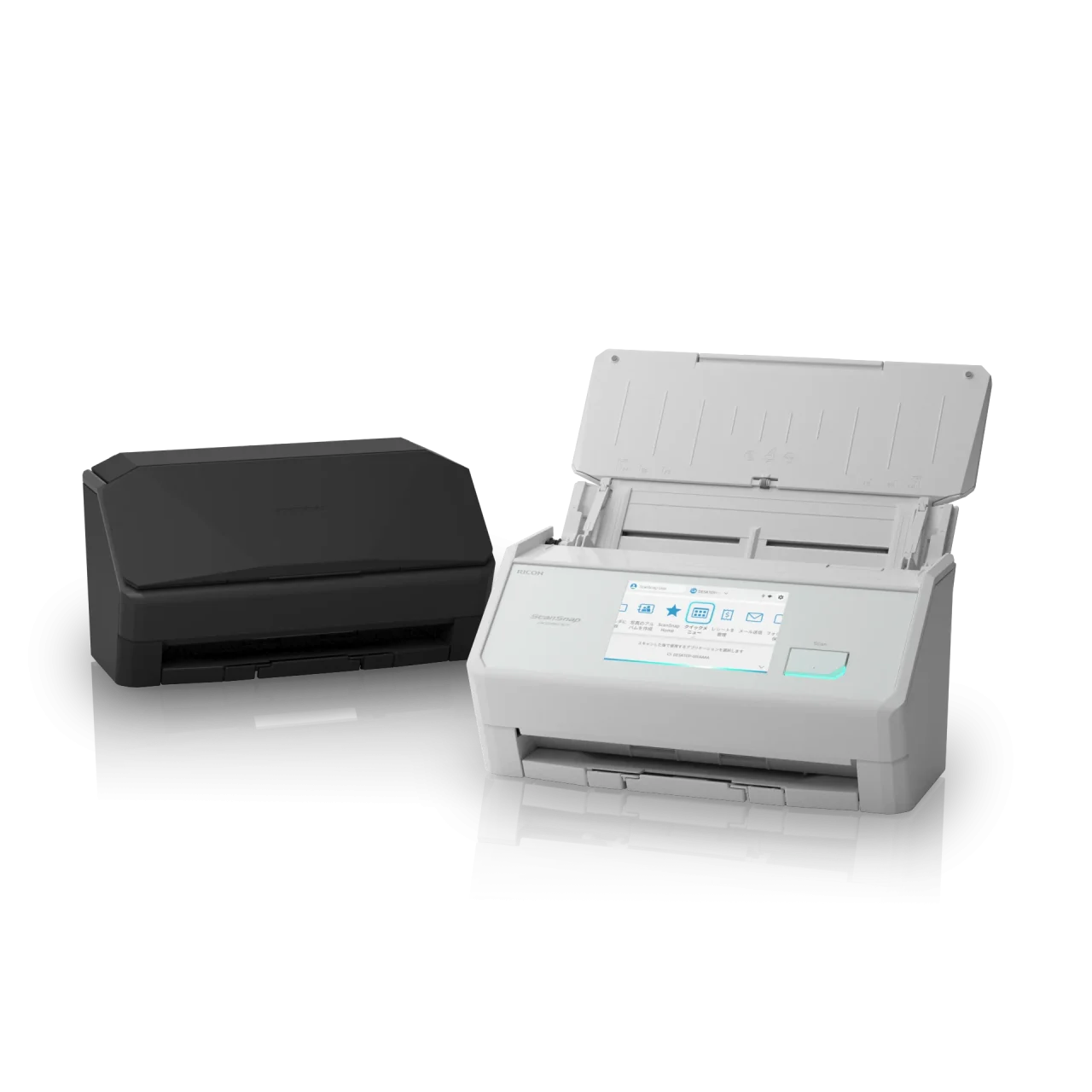 ScanSnap iX2500のホワイトとブラックの2台。
