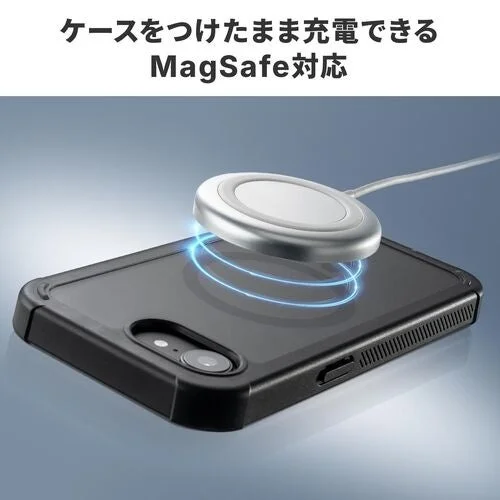 iPhone 17e/16e専用 耐衝撃ケースにMagSafe充電器を装着した状態