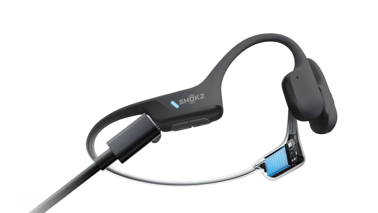 Shokz OpenRun Air 2の充電中と内部構造