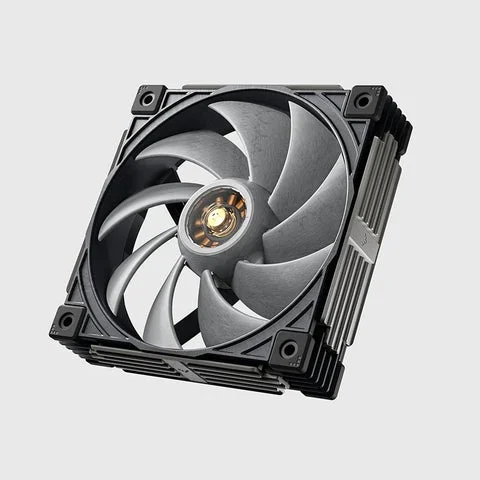 黒いフレームとブレードを持つ厚みのあるPC冷却ファン