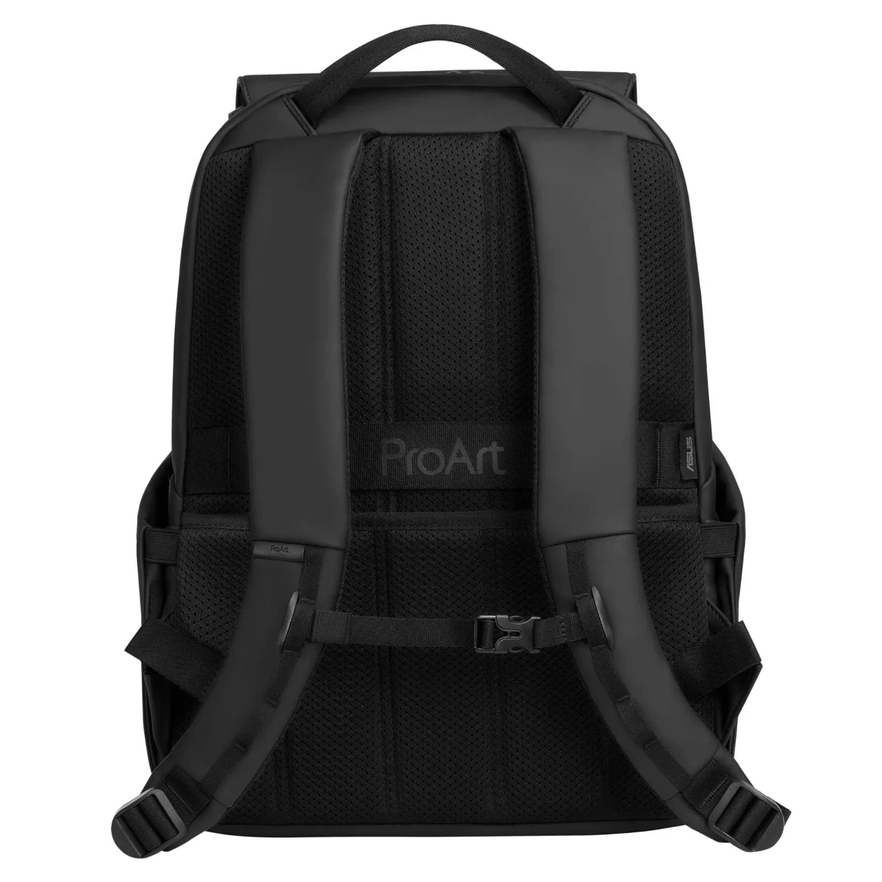 ProArt Backpack PP2600の背面。通気性メッシュのショルダーハーネスとチェストストラップが確認できる。