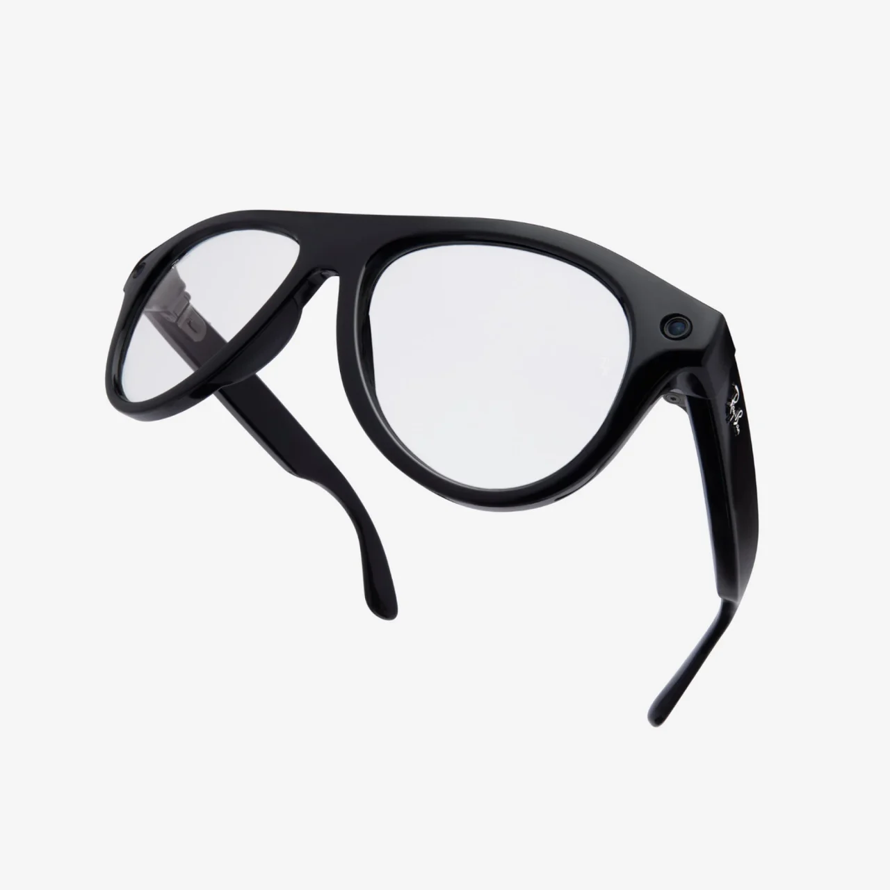 Ray-Ban Meta (Gen 3) Aviatorの黒フレームとクリアレンズの斜めアングル画像
