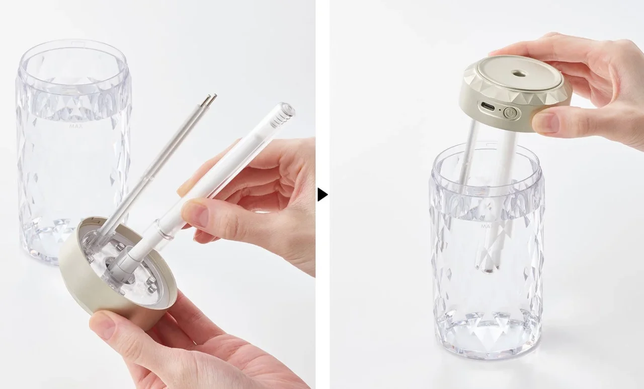 Mistal with Toffy加湿器、吸水スティックをタンクにセットする手順