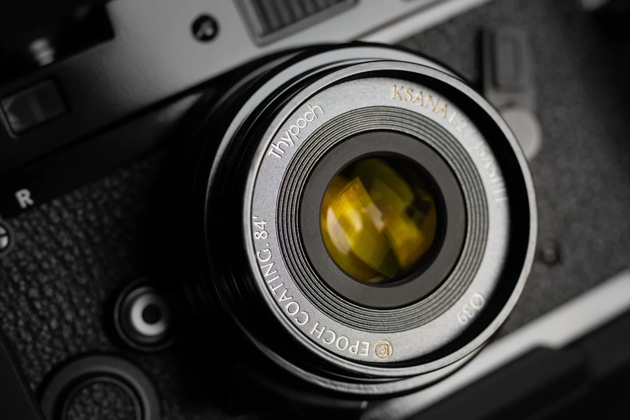 Thypoch「Ksana」35mm f/2 ASPH. ブラックペイントのフロント部分とコーティング