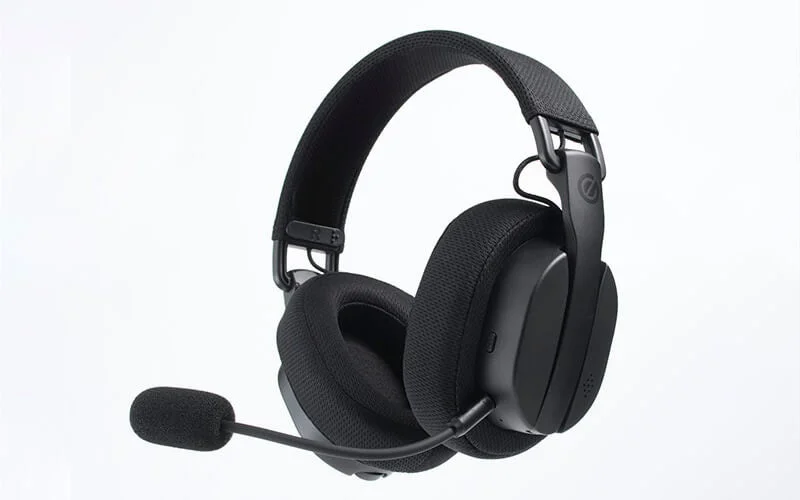 大型イヤーパッドを備えたエレコムワイヤレスゲーミングヘッドセット