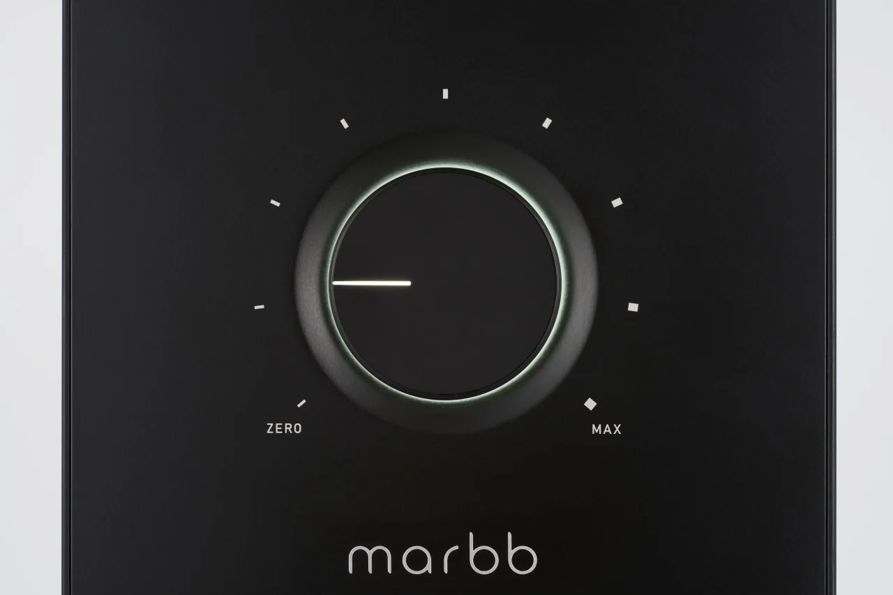 marbb HOMEの発光する円形ダイヤルと目盛りの拡大
