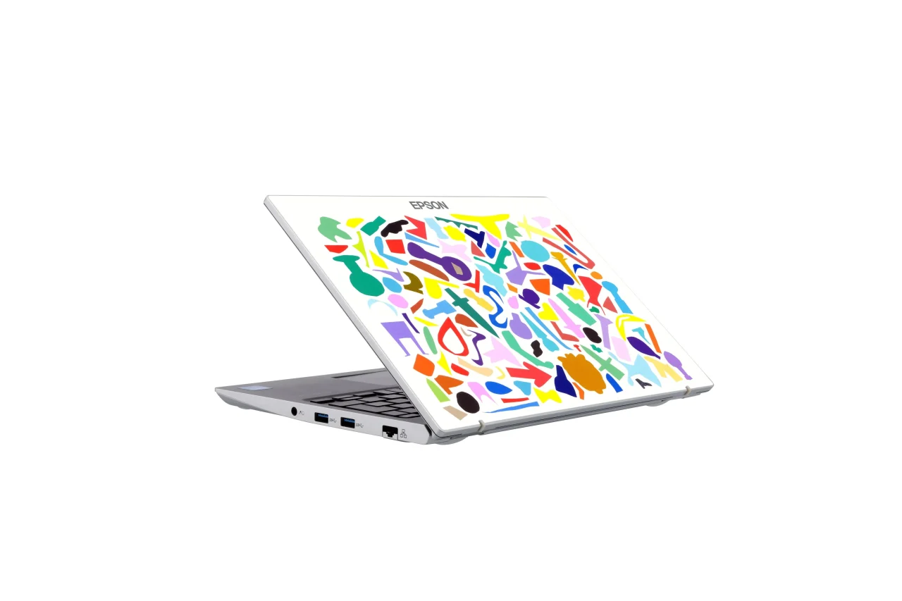 輪島 楓《ドロップス》を天板に採用したエプソンのノートPC