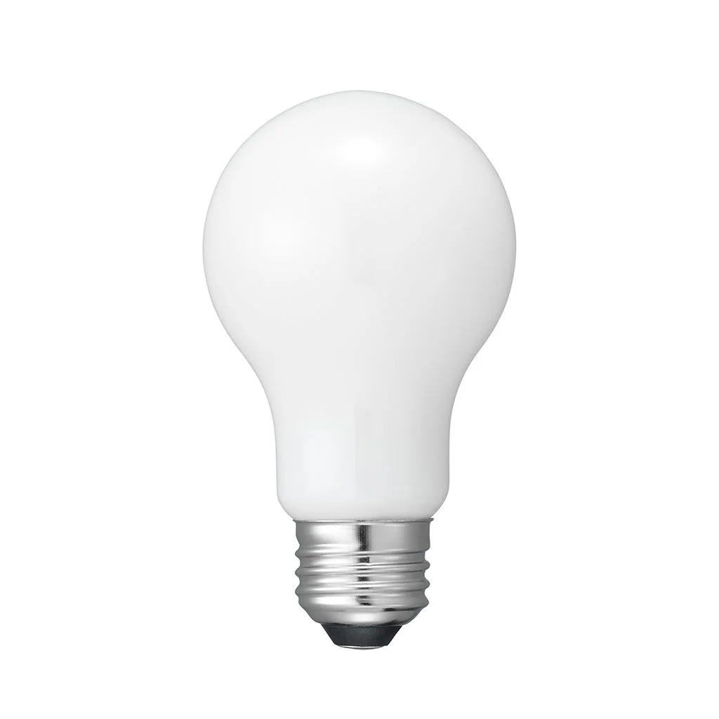白い乳白色ガラスのLEDフィラメント電球、E26系の口金付き