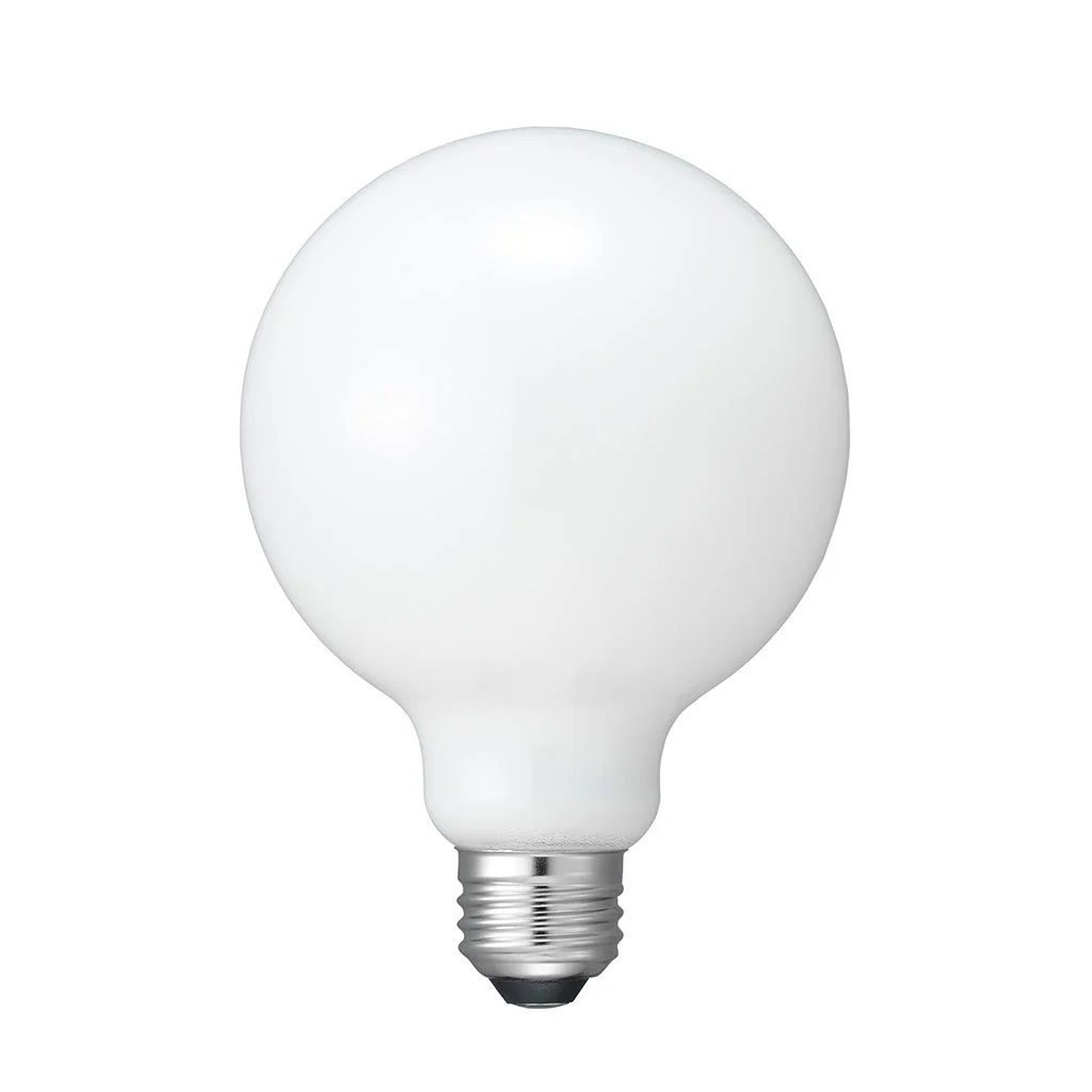 白い球形ガラスのLEDフィラメント電球、E26風の口金付き
