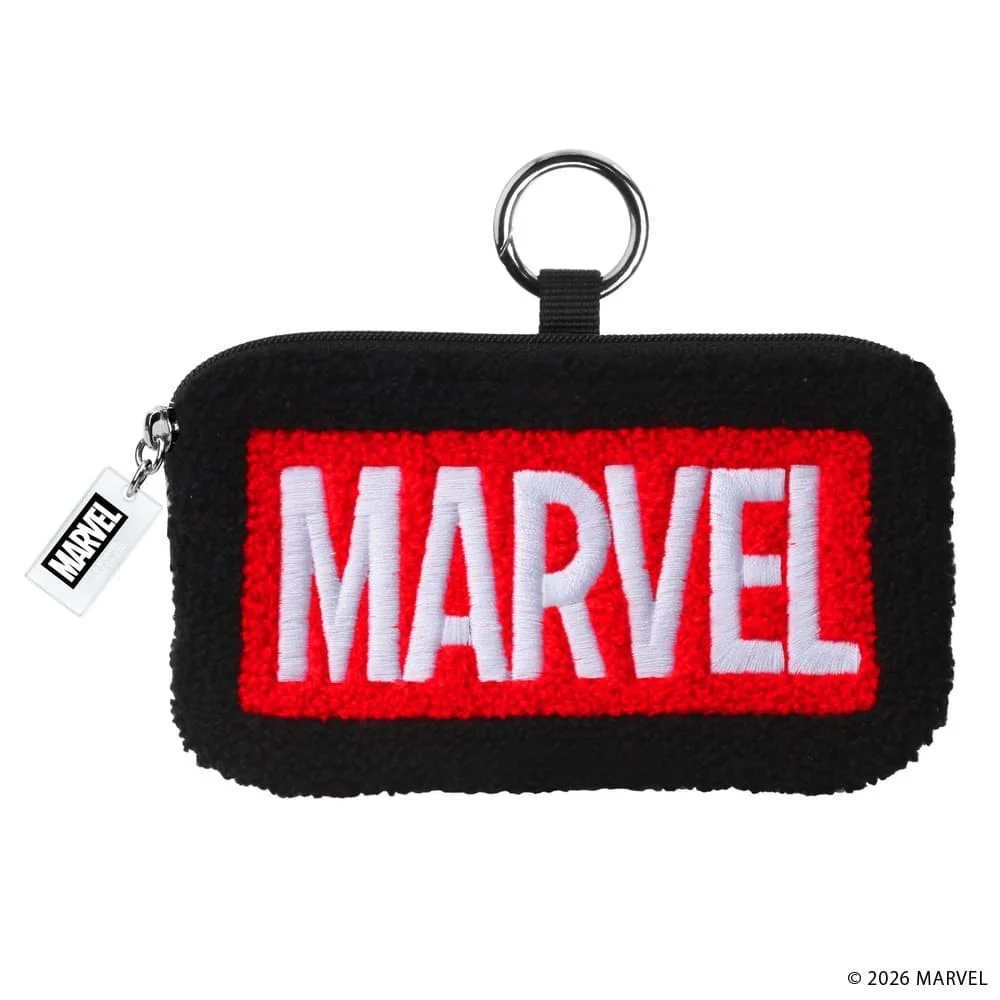 ガジェットポーチ マーベル ロゴ。黒地に赤白のMARVEL刺繍、カラビナ付き
