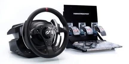 T500RS GT Editionのステアリングホイールと3連ペダルセット