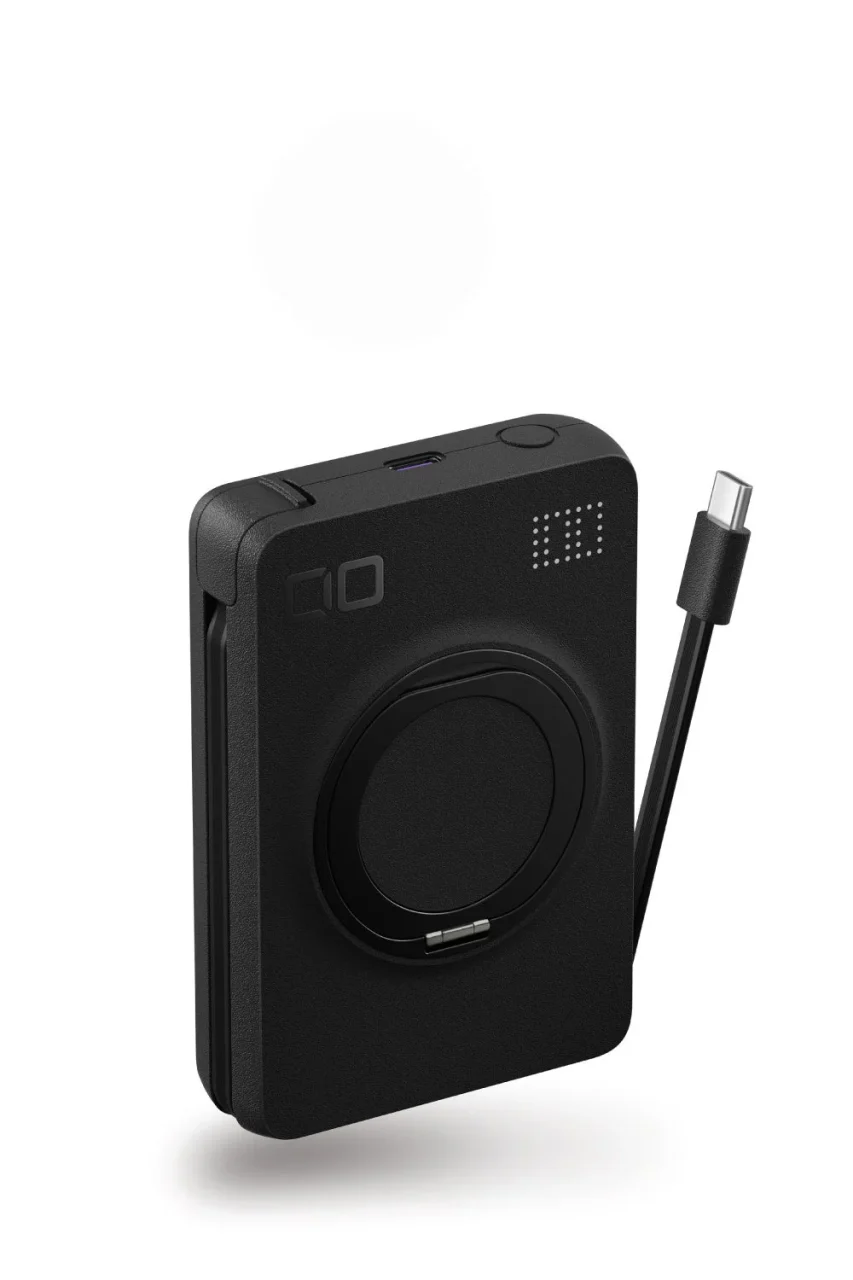 SMARTCOBY Ex05 Wireless2.2 Pro CABLE SS10K。背面リングスタンドとUSB-Cケーブル付きの黒い本体