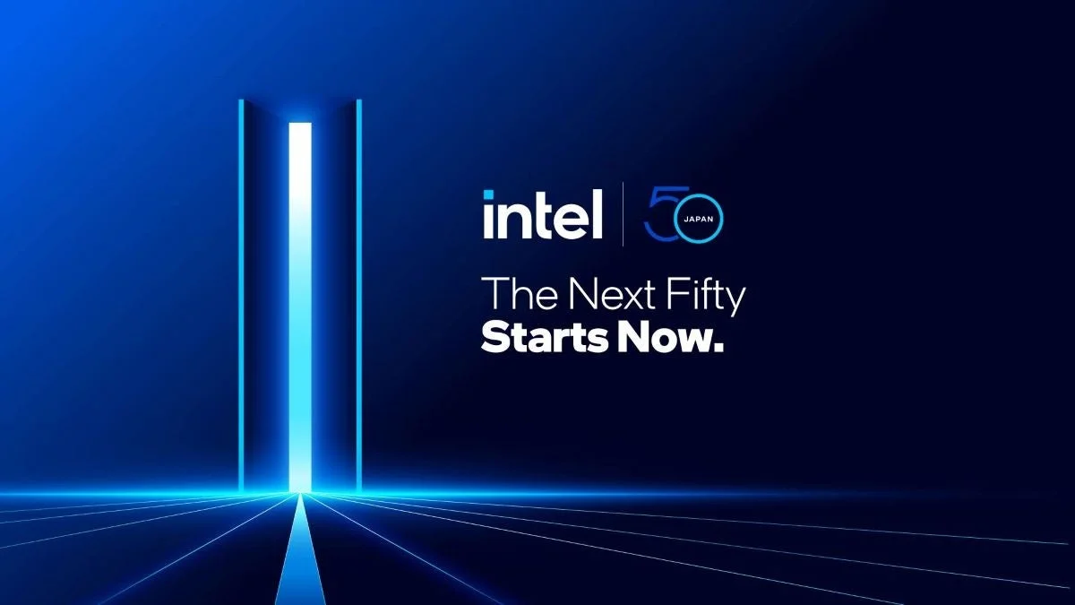 インテル設立50周年「The Next Fifty Starts Now.」の青い告知ビジュアル
