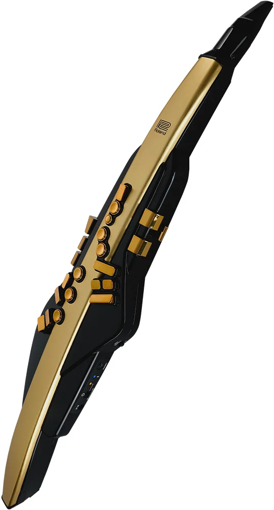 『Aerophone Pro Gold Limited Edition』金と黒の本体を斜めから写した外観
