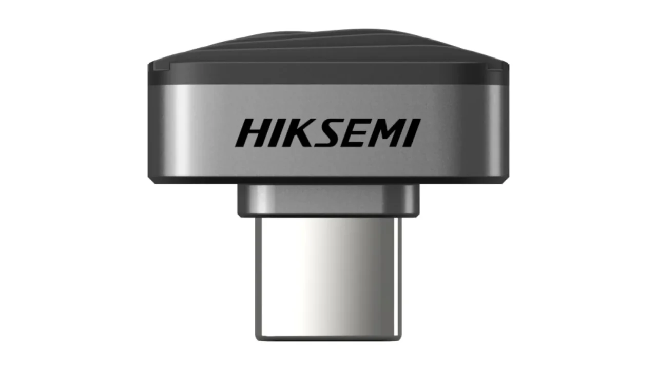 HIKSEMI S450 128GB。Type-C端子を備えた小型の直挿しSSD