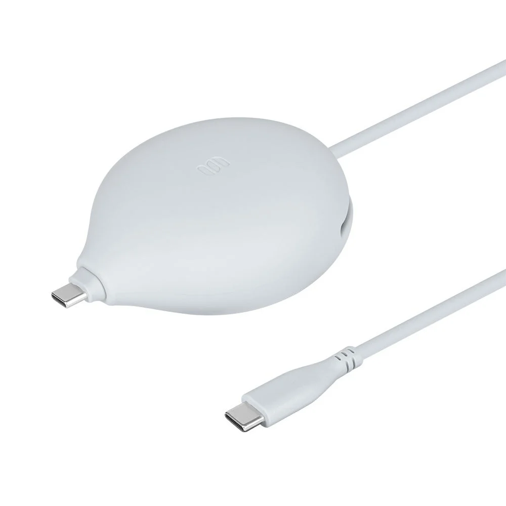 Carry Cable ブルーグレー。ケースにケーブルを収納した白っぽいUSB Type-Cケーブル
