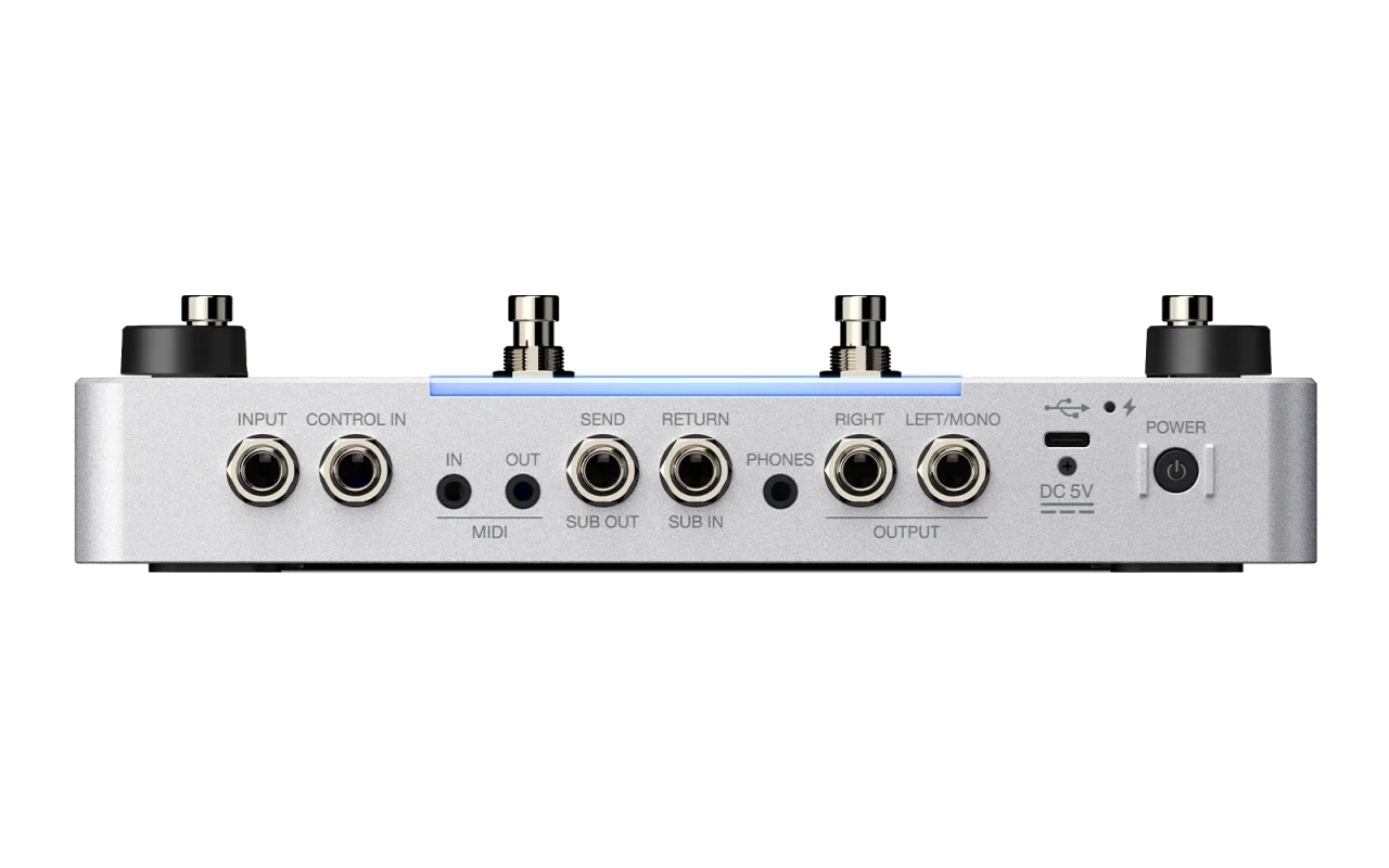 NEURIG_rear：入出力端子とPOWERスイッチが並ぶ背面