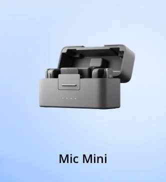 Mic Mini のワイヤレスマイクと充電ケース。ふたを開けた状態