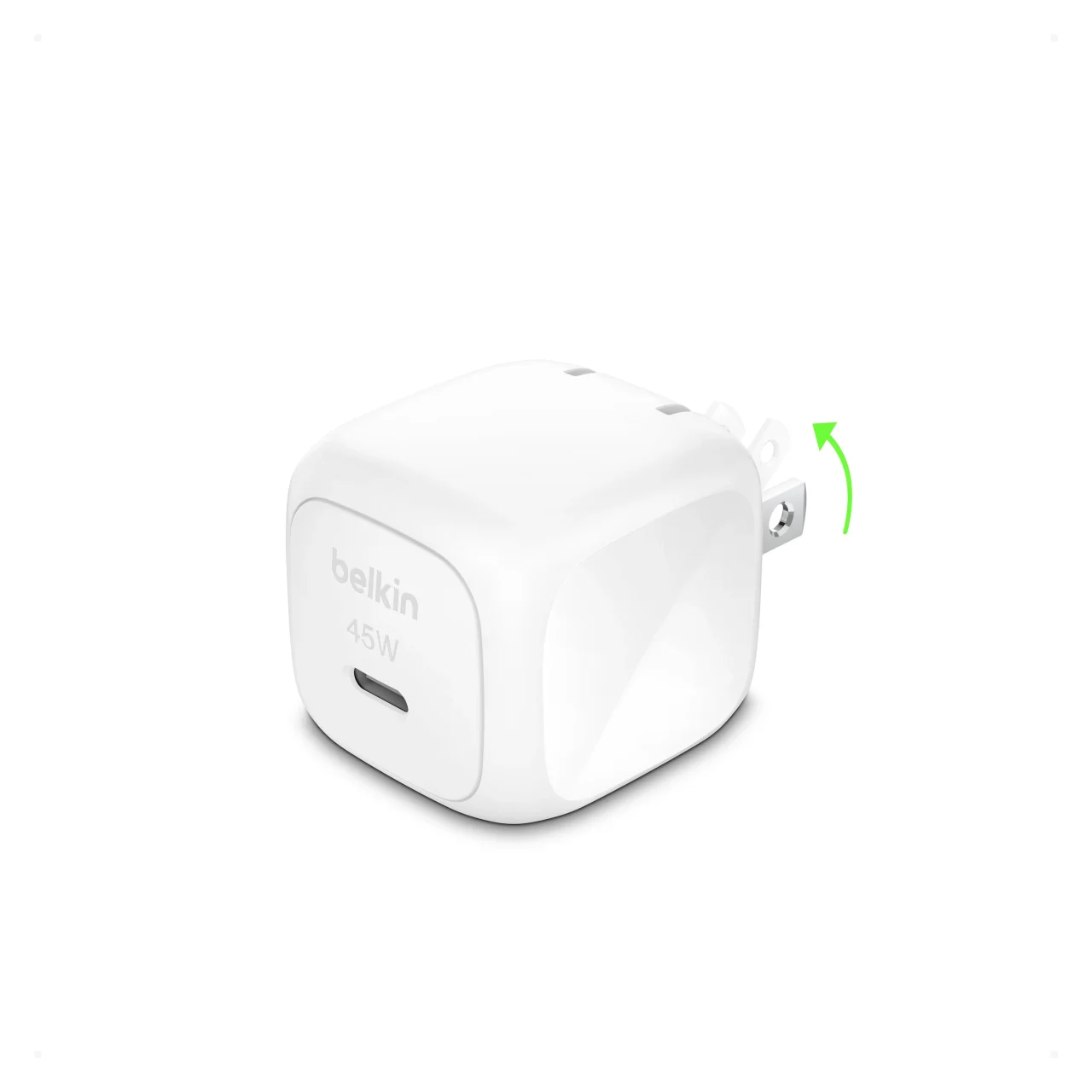 BoostCharge 45W USB-C 小型充電器（WCA013）の白いキューブ型本体と折り畳みプラグ