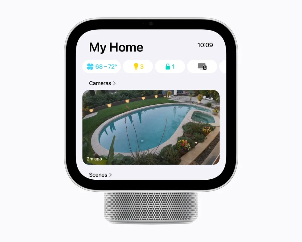 HomeViewの画面に自宅のプールを映すカメラ映像が表示されている