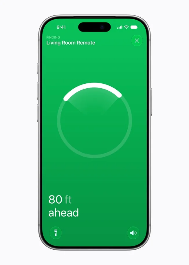 iPhoneの「探す」画面でSiri Remoteの方向と距離80 ftを表示