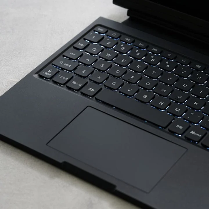 TK-CA300MUPBK等のケース付きキーボードとトラックパッド