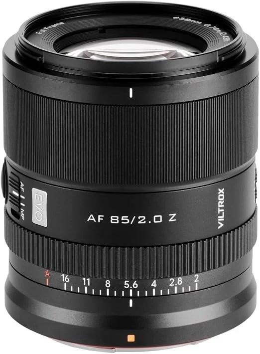 Viltrox AF 85mm F2.0 EVO Z の黒い単焦点レンズ本体