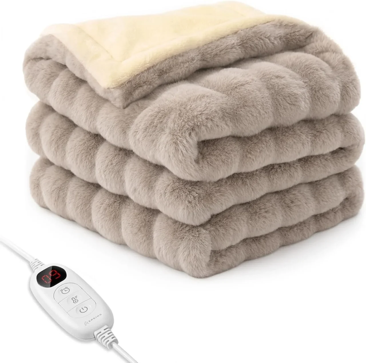 電気毛布 Naps Lサイズ・ベージュ。畳まれたふわふわの毛布とコントローラー
