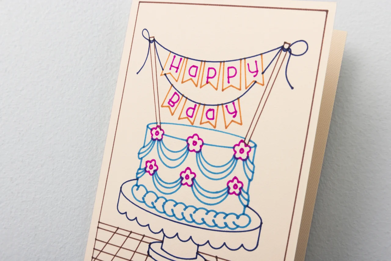 ペン書きのみで作成できるカード。Happy Bdayのバナーとケーキの線画