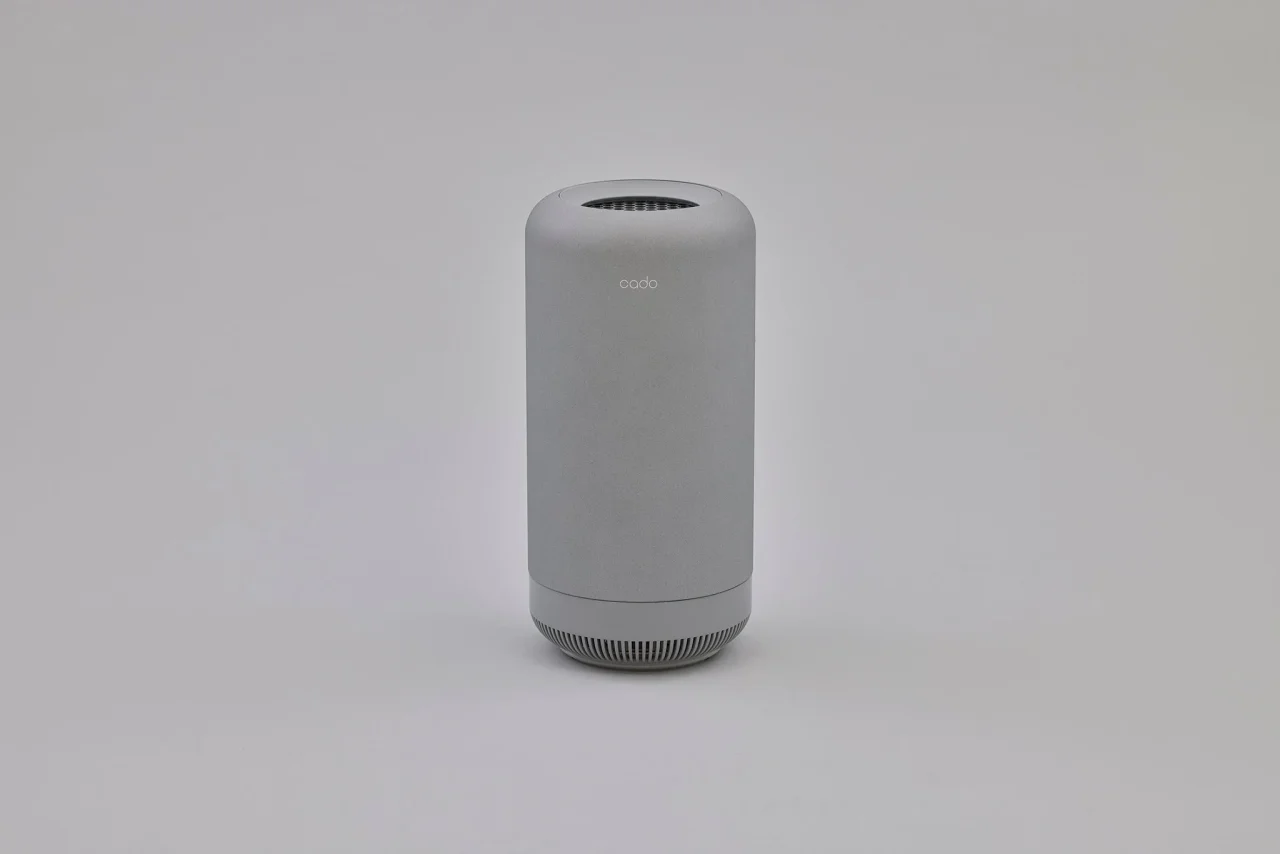 除菌脱臭機 SAP 003（サップ 003）の円筒形グレー本体