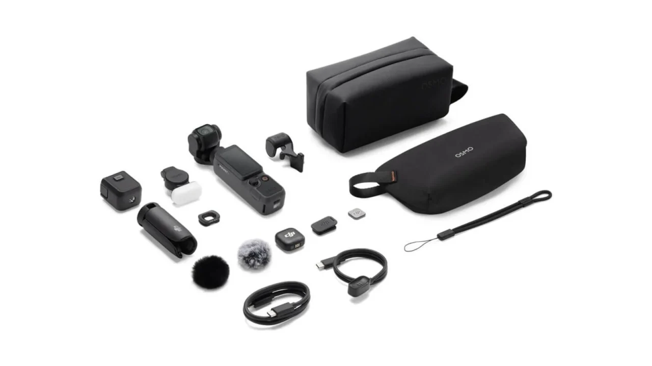 DJI Osmo Pocket 4 クリエイターコンボの機材一式と黒いポーチ