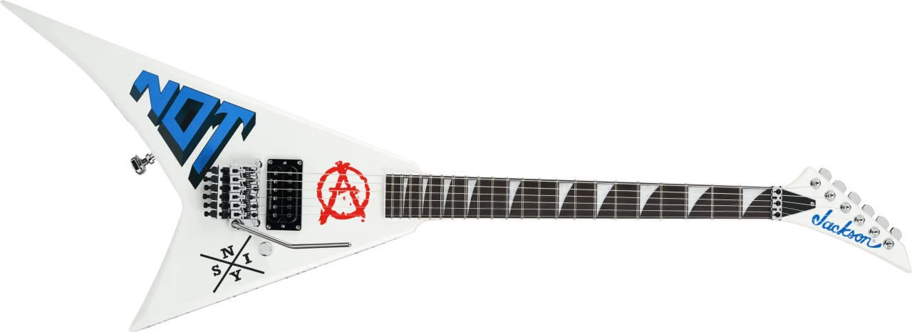 Scott Ian Rhoads RR22。白いV型ボディに青いNOTグラフィックのギター