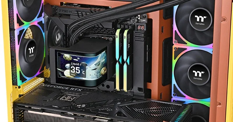 MAGCurve 360 Ultra ARGB Syncの曲面AMOLEDポンプカバーに液温35°Cを表示