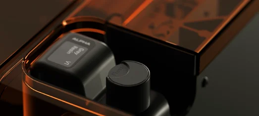 Form Studio 1のレジンカートリッジとタンク部分のクローズアップ