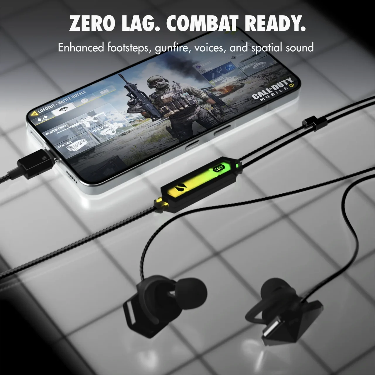 スマホにUSB-C接続したSANWEAR-HARDWIREと5msの低遅延を示すゲーム画面