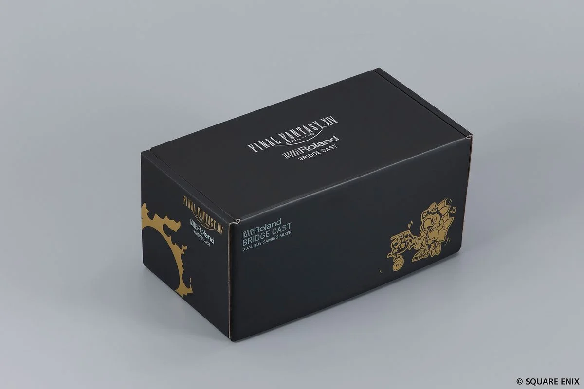 『BRIDGE CAST FINAL FANTASY XIV Edition』のオリジナル・パッケージ。黒地に金の装飾